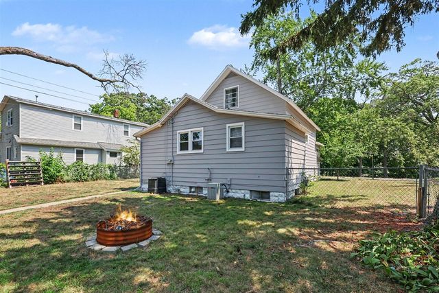 2067 Addison Street, Muskegon, MI 49441