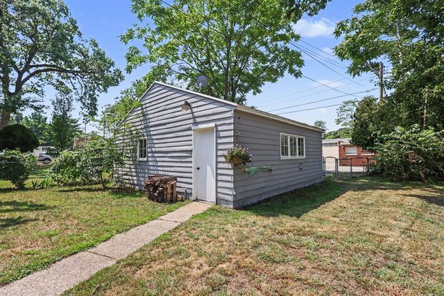 2067 Addison Street, Muskegon, MI 49441