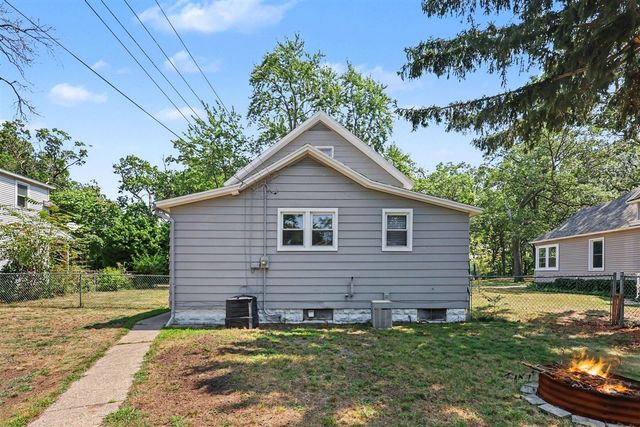 2067 Addison Street, Muskegon, MI 49441