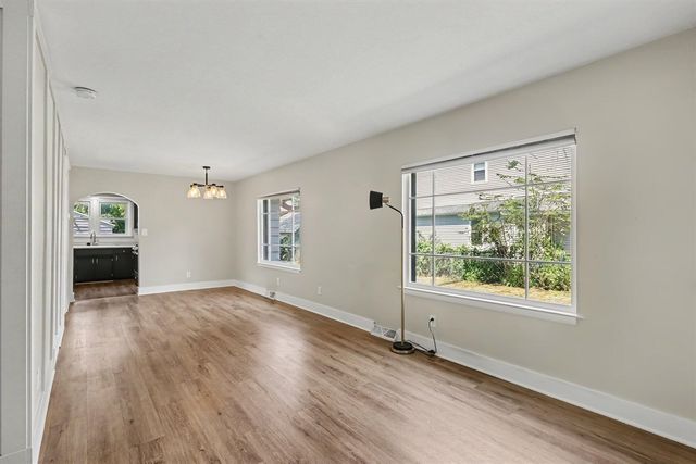 2067 Addison Street, Muskegon, MI 49441