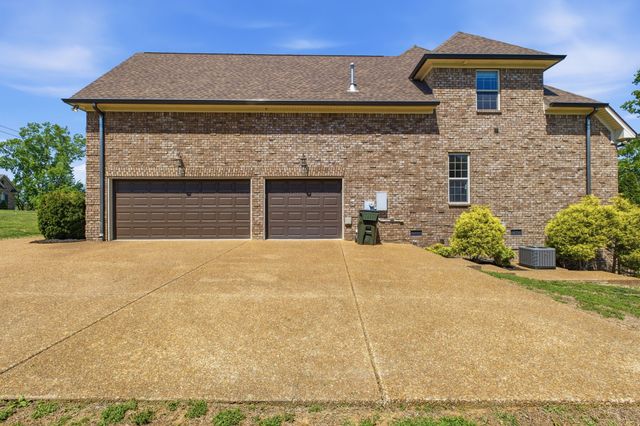 316 Ironwood Cir, Gallatin, TN 37066
