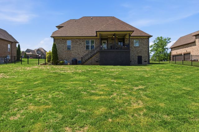 316 Ironwood Cir, Gallatin, TN 37066