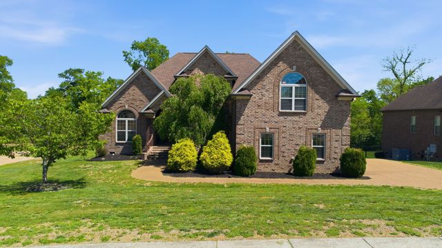 316 Ironwood Cir, Gallatin, TN 37066