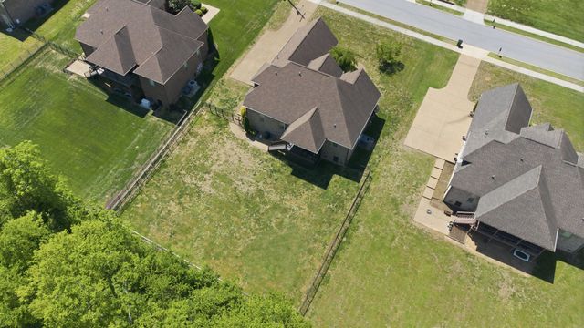 316 Ironwood Cir, Gallatin, TN 37066