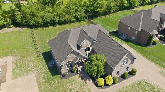 316 Ironwood Cir, Gallatin, TN 37066