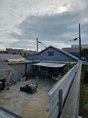 1425 N Normandie Avenue, Los Angeles, CA 90027