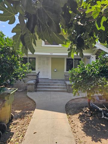 1425 N Normandie Avenue, Los Angeles, CA 90027
