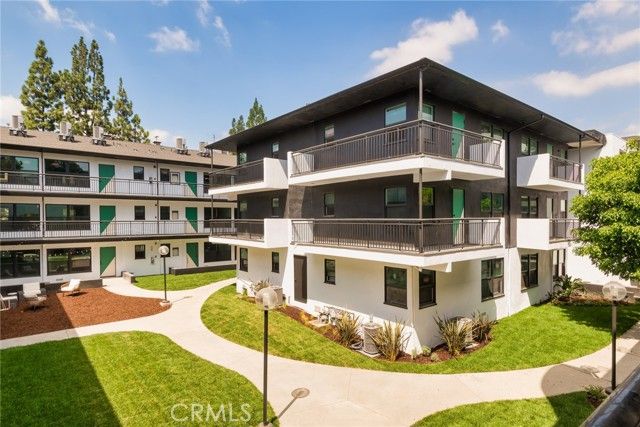 262 N Los Robles, Pasadena, CA 91101