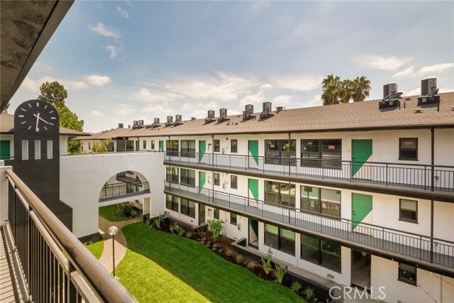 262 N Los Robles, Pasadena, CA 91101