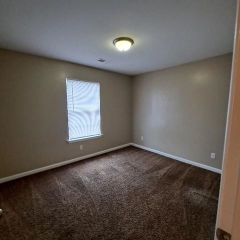 4744 WATERFRONT OAK DR, Memphis, TN 38128
