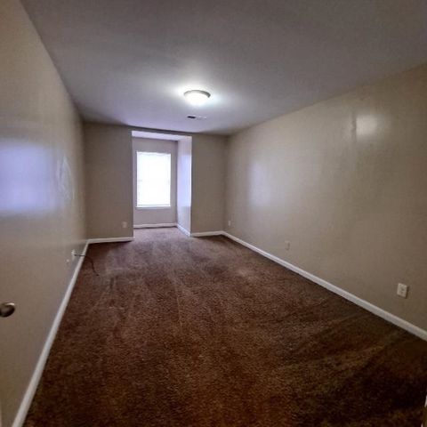4744 WATERFRONT OAK DR, Memphis, TN 38128