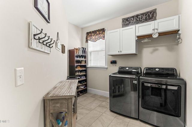 105 Carving Tree Court, Holly Springs, NC 27540