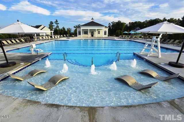 105 Carving Tree Court, Holly Springs, NC 27540