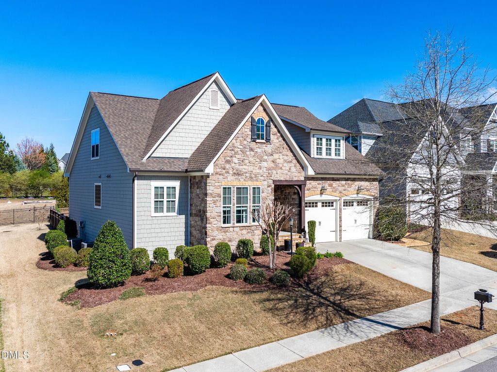 105 Carving Tree Court, Holly Springs, NC 27540