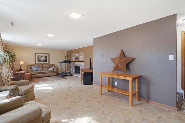 3929 Nancy Jane Lane, Cedar Rapids, IA 52402