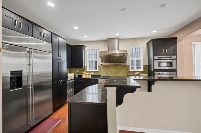 10355 Aldridge Drive, Huntley, IL 60142
