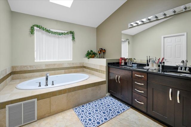 10355 Aldridge Drive, Huntley, IL 60142