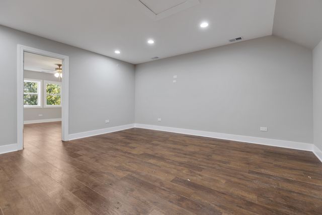 840 S Cuyler Avenue, Oak Park, IL 60304