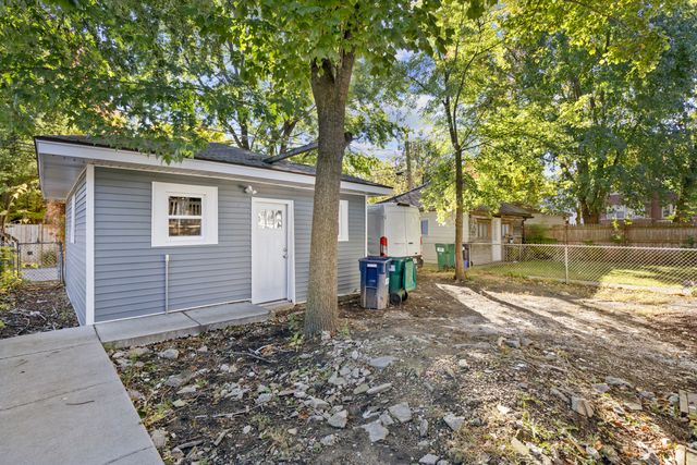 840 S Cuyler Avenue, Oak Park, IL 60304