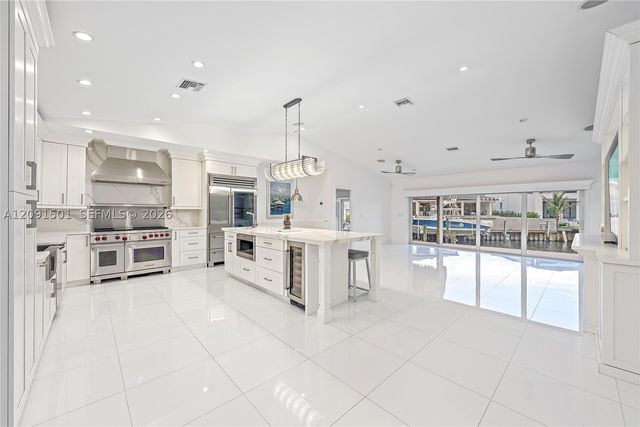 11360 W Teach Rd, Palm Beach Gardens, FL 33410
