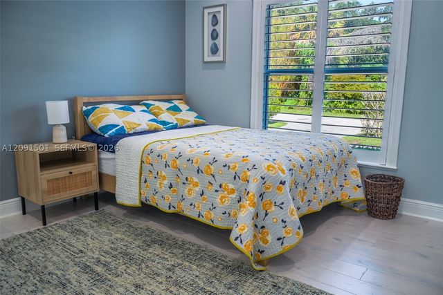 11360 W Teach Rd, Palm Beach Gardens, FL 33410