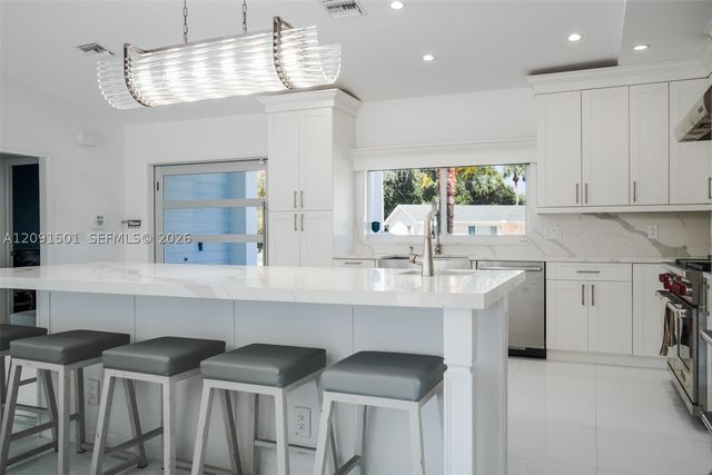 11360 W Teach Rd, Palm Beach Gardens, FL 33410