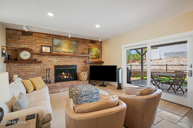 4045 N Camino De Lupo, Tucson, AZ 85718