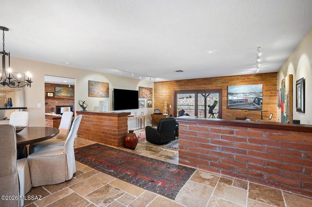4045 N Camino De Lupo, Tucson, AZ 85718