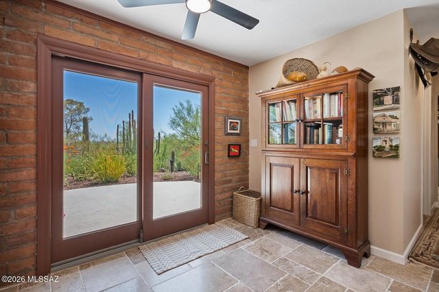 4045 N Camino De Lupo, Tucson, AZ 85718