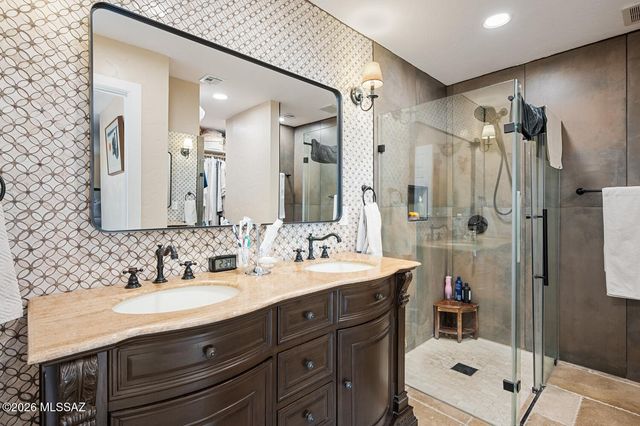 4045 N Camino De Lupo, Tucson, AZ 85718