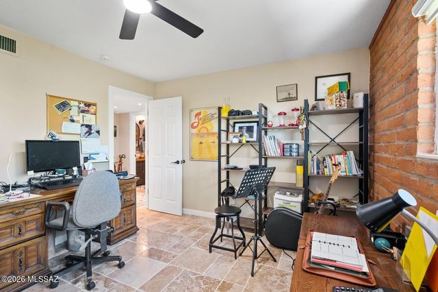 4045 N Camino De Lupo, Tucson, AZ 85718