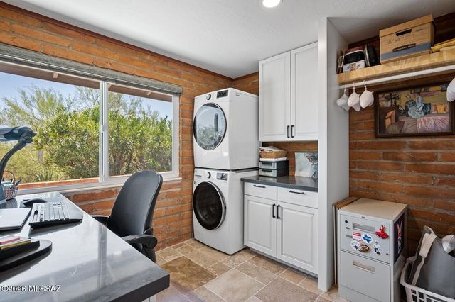 4045 N Camino De Lupo, Tucson, AZ 85718