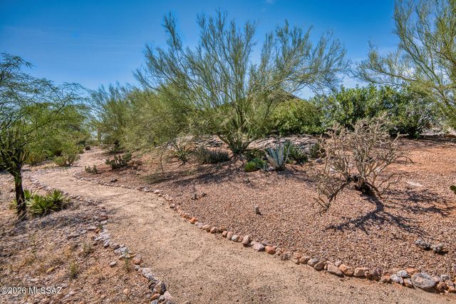 4045 N Camino De Lupo, Tucson, AZ 85718
