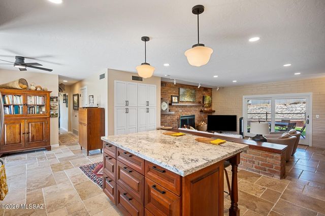 4045 N Camino De Lupo, Tucson, AZ 85718