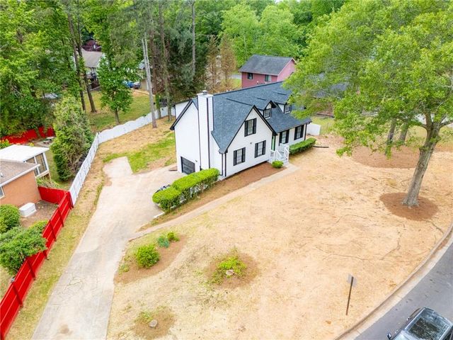 8953 Western Pines Drive, Douglasville, GA 30134