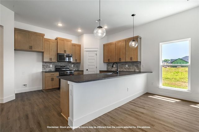 8850 Anise Drive, Centerton, AR 72719