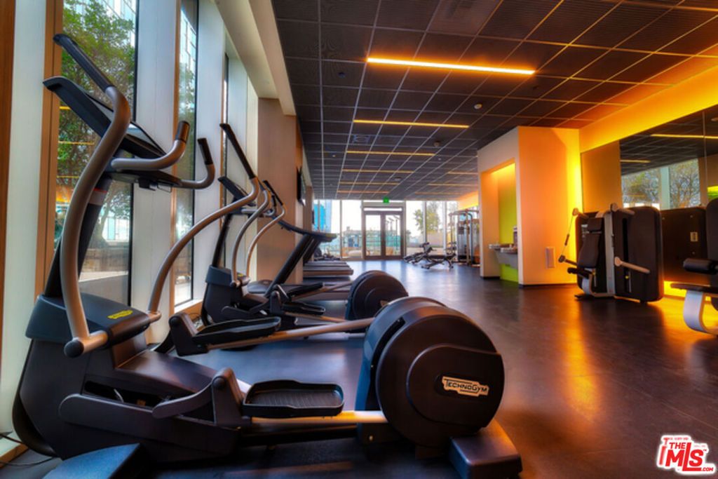 Image 59 of property listing at 889 Francisco Street 1001, Los Angeles, CA 90017