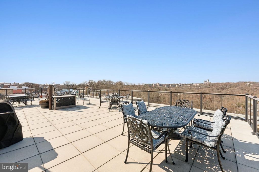 1801 CLYDESDALE PL NW #113, Washington, DC 20009