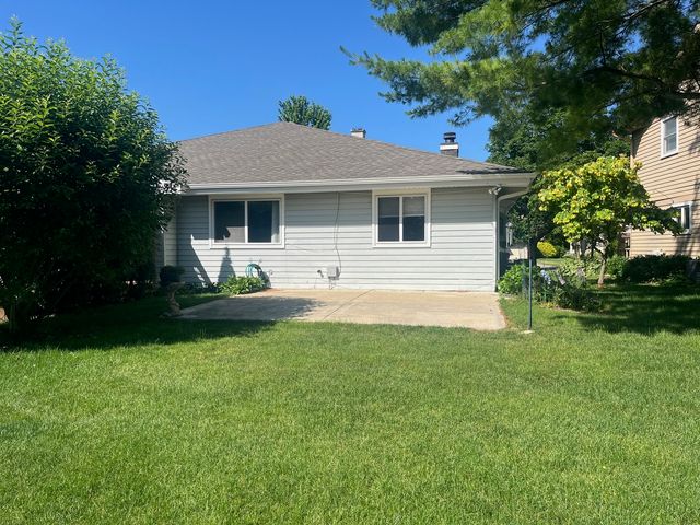 1552 Lighthouse Drive, Naperville, IL 60565