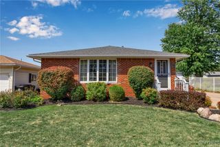 86 Mitchell Drive, Tonawanda, NY 14150