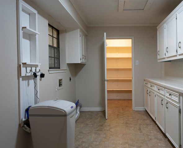 372 Oak Hill Drive, Huntsville, TX 77340