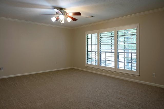 372 Oak Hill Drive, Huntsville, TX 77340