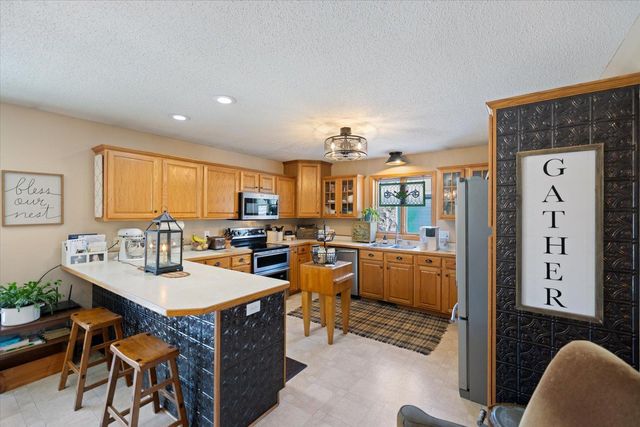 2300 Pepper Ridge Lane, Northfield, MN 55057