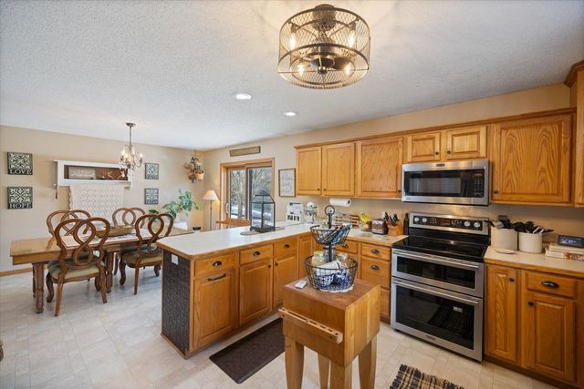 2300 Pepper Ridge Lane, Northfield, MN 55057