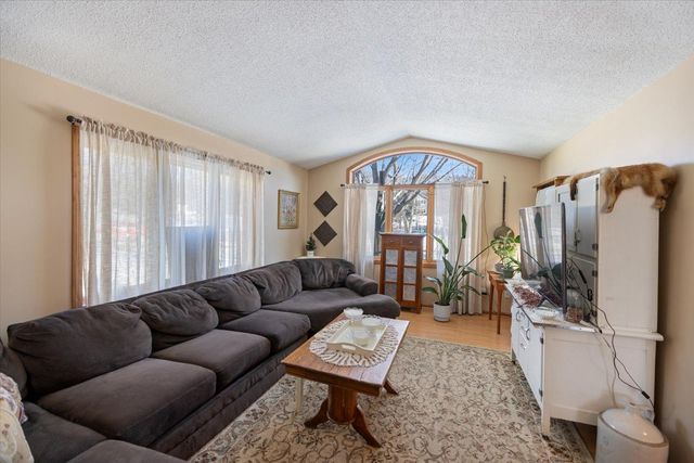 2300 Pepper Ridge Lane, Northfield, MN 55057