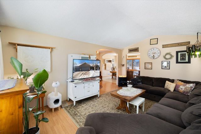 2300 Pepper Ridge Lane, Northfield, MN 55057