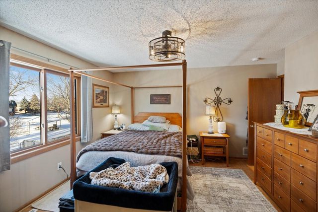 2300 Pepper Ridge Lane, Northfield, MN 55057