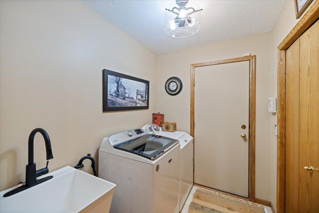 2300 Pepper Ridge Lane, Northfield, MN 55057