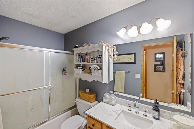 2300 Pepper Ridge Lane, Northfield, MN 55057