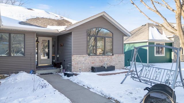 2300 Pepper Ridge Lane, Northfield, MN 55057